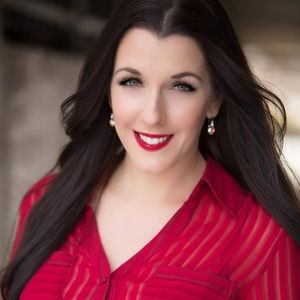 Meet your Posher, Amanda j.